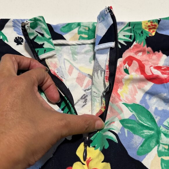 Talbots Womens Skirt Size 14 Tropical Floral Print Flamingo Pineapple Shells - Picture 3 of 5